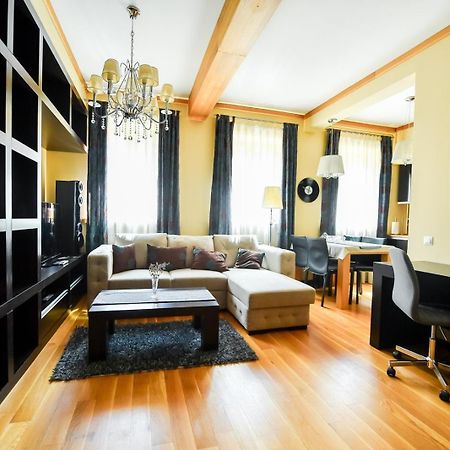 Luxury Apartment Braşov Exterior foto